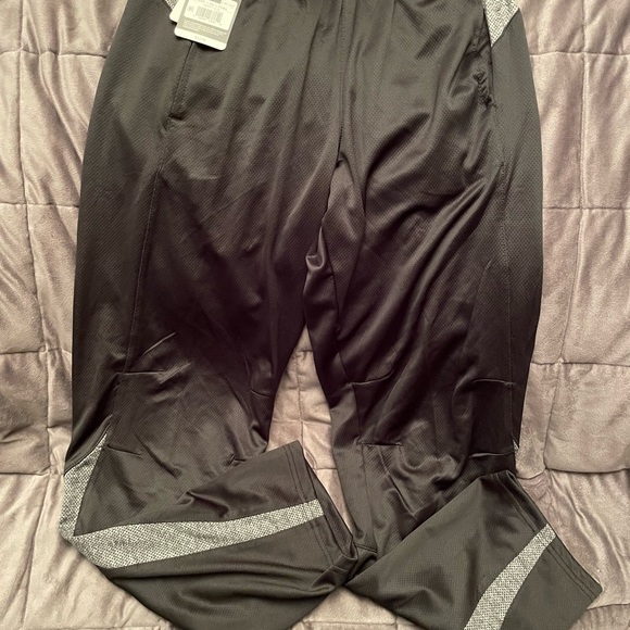 Boys stretch zip pocket athletic pants - Picture 4 of 6
